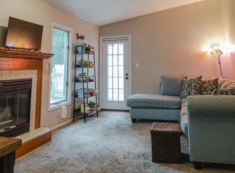810 42ND Street Moline IL 61265