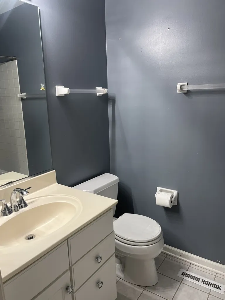 1617 Astor Avenue Oakbrook Terrace IL 60181