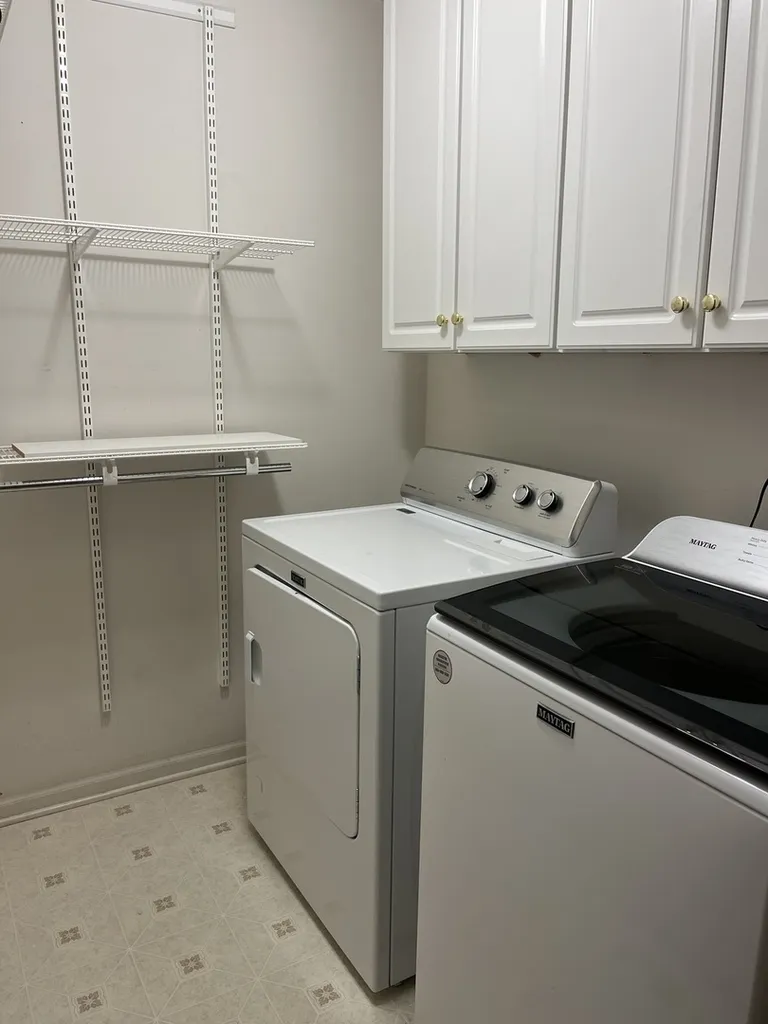 1617 Astor Avenue Oakbrook Terrace IL 60181