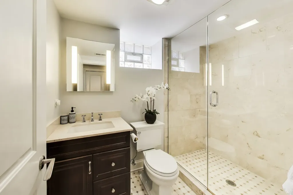 2112 West Cortland Street Chicago IL 60647