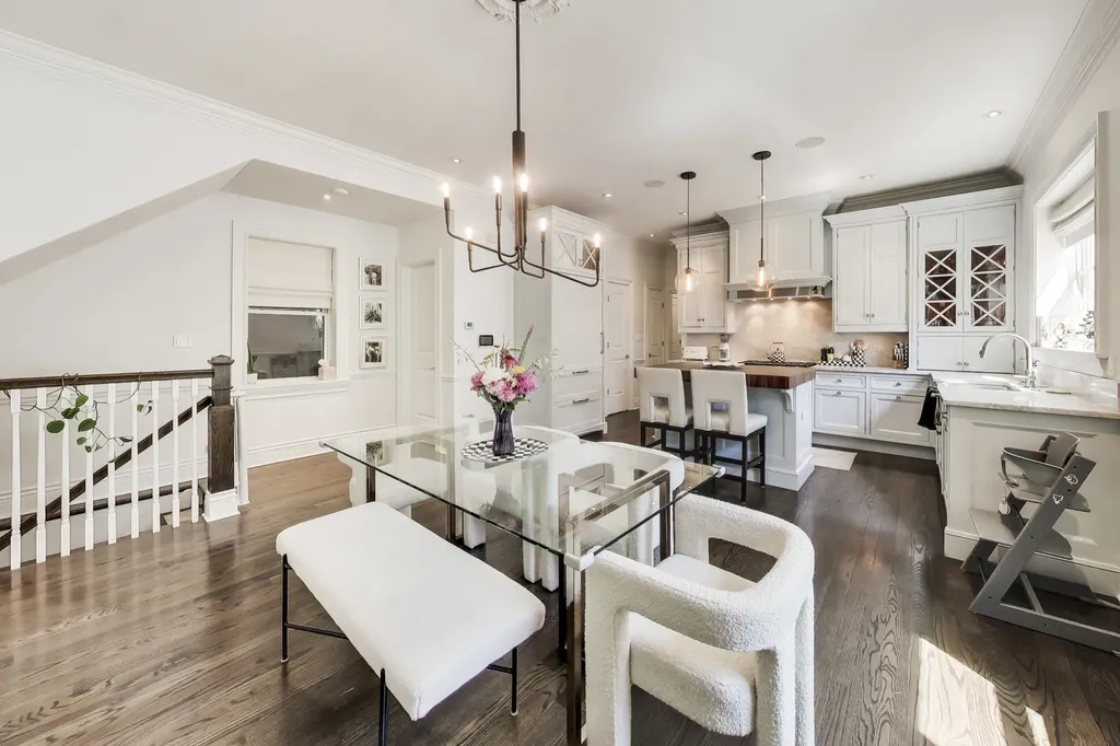 2112 West Cortland Street Chicago IL 60647