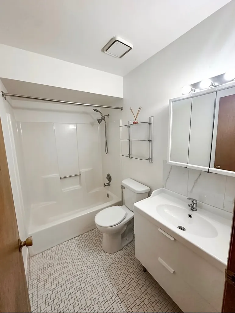 4627 Eberly Avenue Brookfield IL 60513
