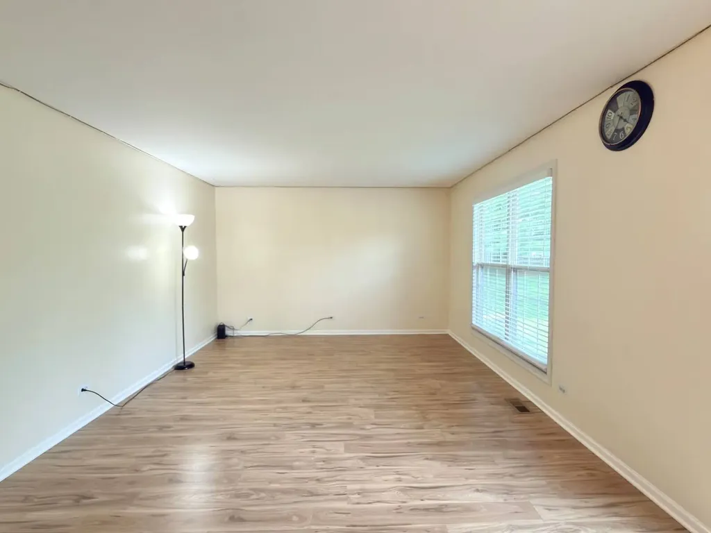 1464 Farington Lane Aurora IL 60504