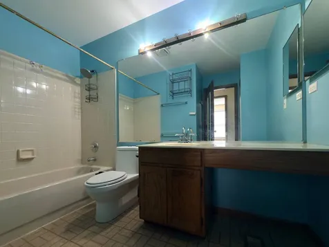 1464 Farington Lane Aurora IL 60504