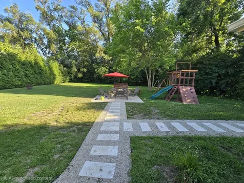 1909 West 56th Street La Grange Highlands IL 60525