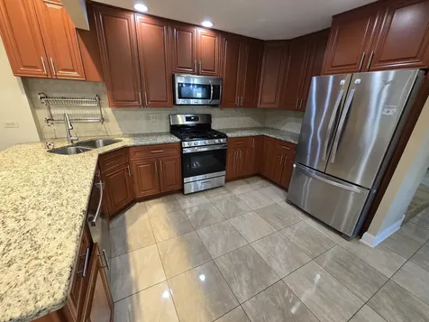 1909 West 56th Street La Grange Highlands IL 60525