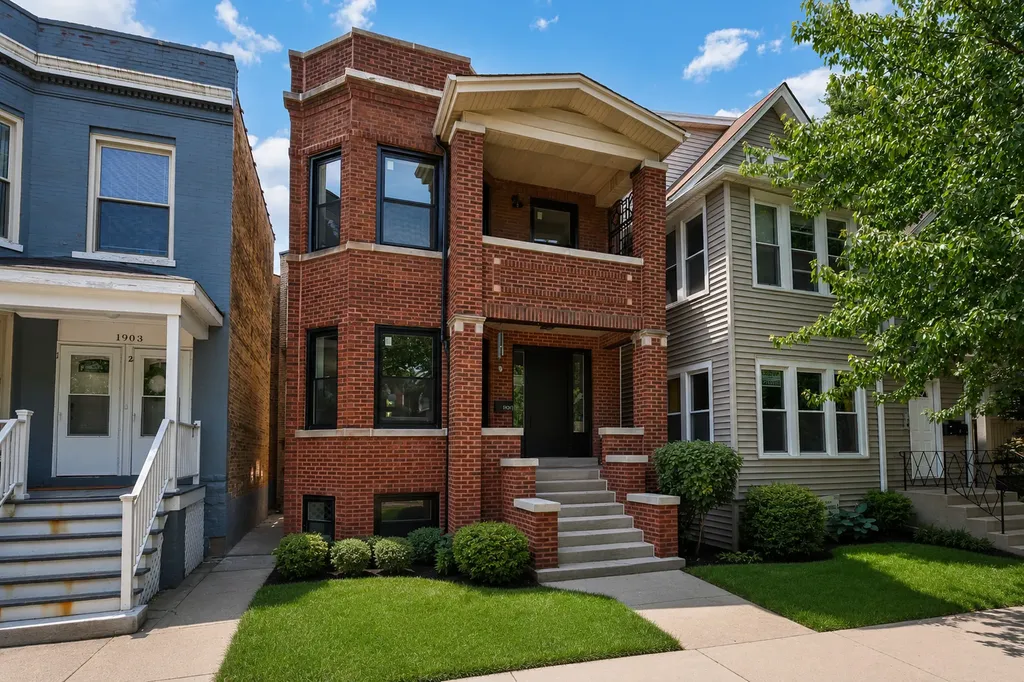 1907 West Berwyn Avenue Chicago IL 60640