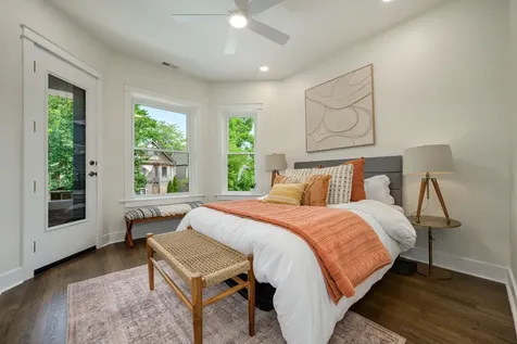 1907 West Berwyn Avenue Chicago IL 60640