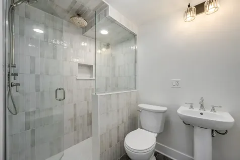1907 West Berwyn Avenue Chicago IL 60640