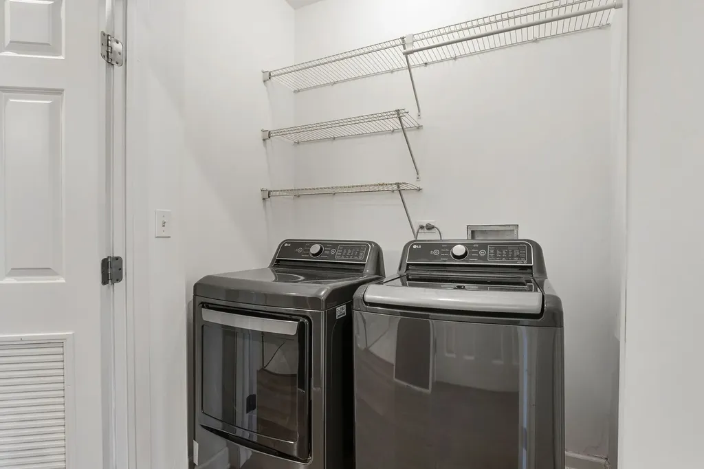 2936 North Lincoln Avenue Chicago IL 60657