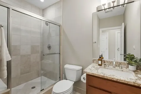 2936 North Lincoln Avenue Chicago IL 60657