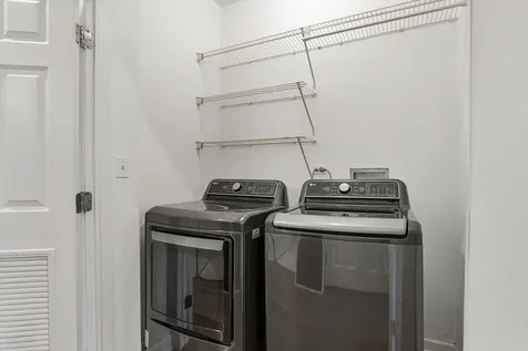 2936 North Lincoln Avenue Chicago IL 60657