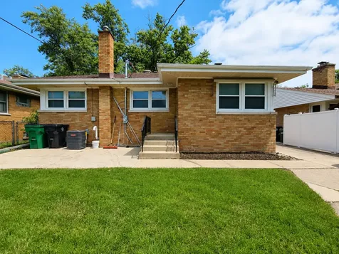 1446 Highridge Parkway Westchester IL 60154