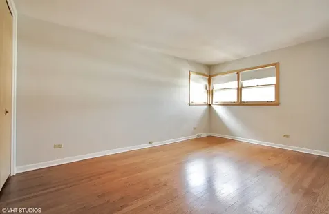 8732 West North Terrace Niles IL 60714