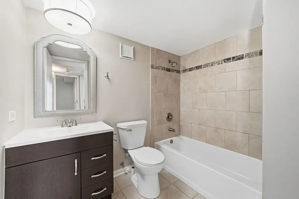 2204 Wharf Drive Woodridge IL 60517