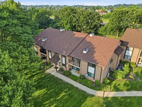 2204 Wharf Drive Woodridge IL 60517