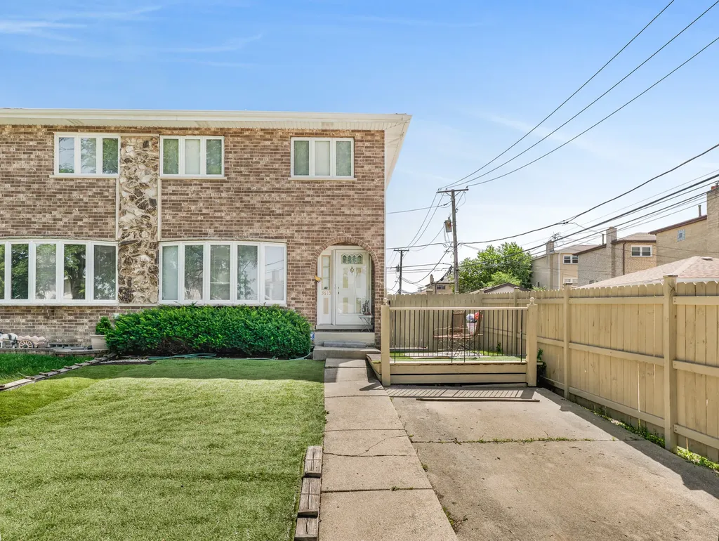 3615 North Pacific Avenue Chicago IL 60634