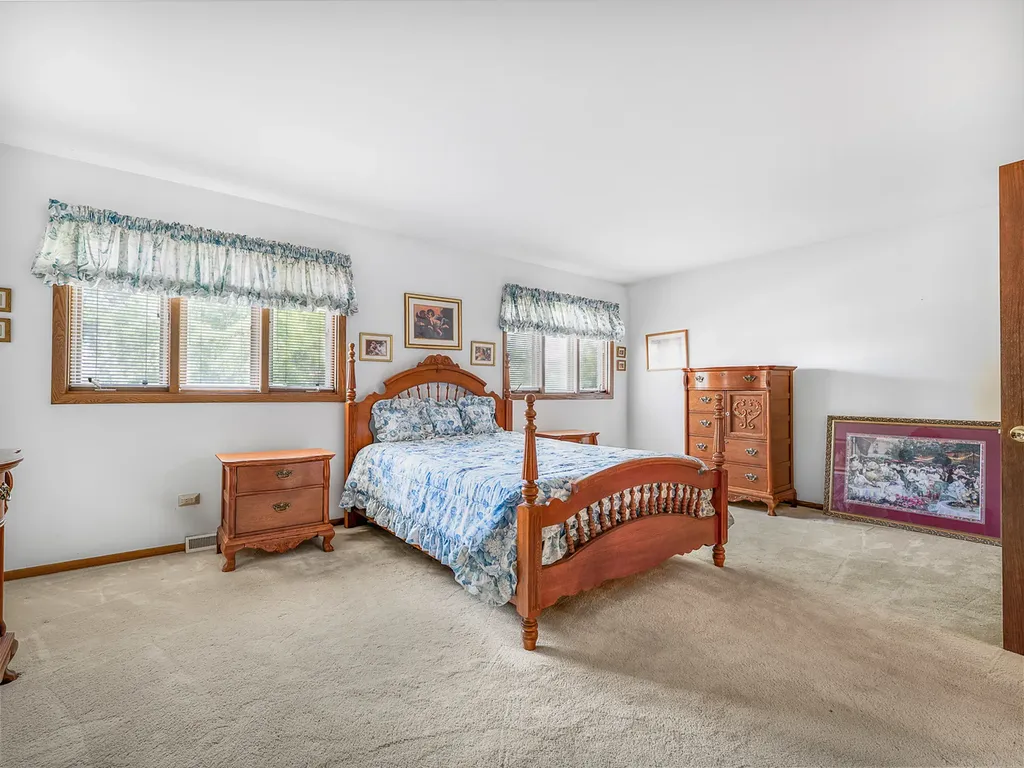 3615 North Pacific Avenue Chicago IL 60634