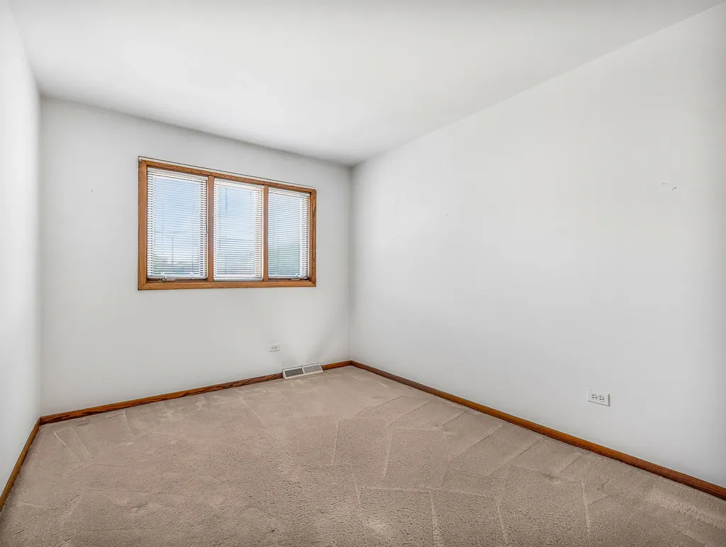 3615 North Pacific Avenue Chicago IL 60634