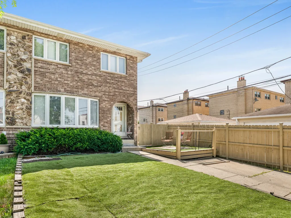 3615 North Pacific Avenue Chicago IL 60634