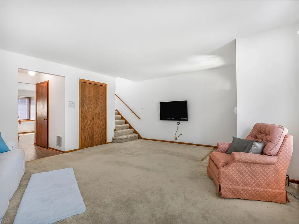 3615 North Pacific Avenue Chicago IL 60634