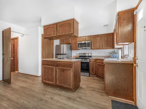 3615 North Pacific Avenue Chicago IL 60634