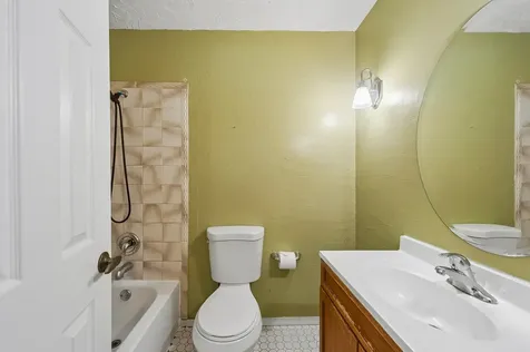 4691 Huntington Boulevard Hoffman Estates IL 60192