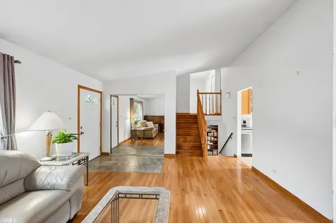 4691 Huntington Boulevard Hoffman Estates IL 60192