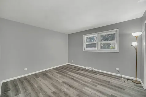 421 East Courtland Street Mundelein IL 60060