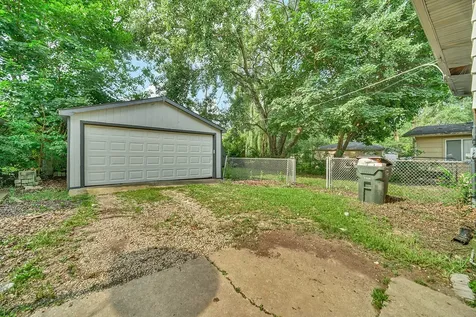 421 East Courtland Street Mundelein IL 60060