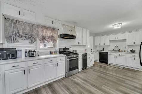 421 East Courtland Street Mundelein IL 60060