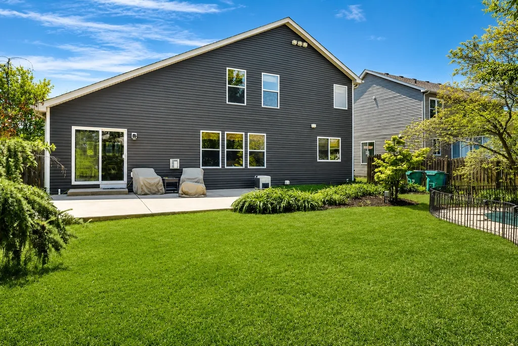 7705 Boxwood Lane Plainfield IL 60586