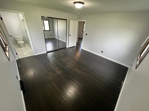 1 Shell Court Oswego IL 60543