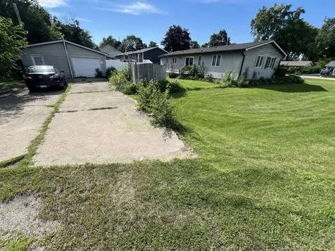 1 Shell Court Oswego IL 60543