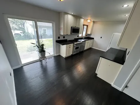 1 Shell Court Oswego IL 60543
