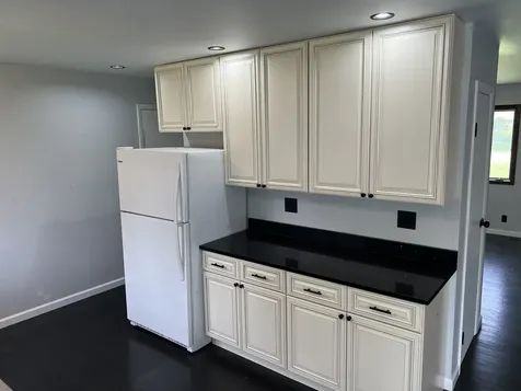 1 Shell Court Oswego IL 60543