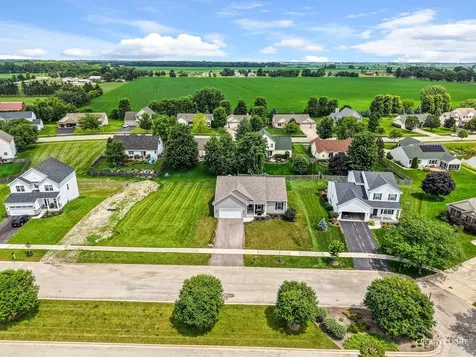 1209 Oakmont Court Sandwich IL 60548