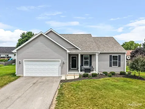 1209 Oakmont Court Sandwich IL 60548