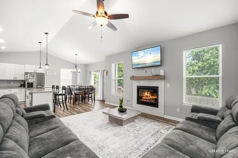 1209 Oakmont Court Sandwich IL 60548