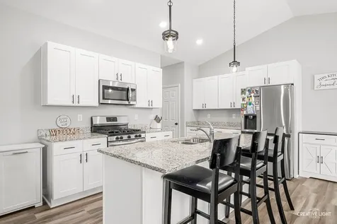 1209 Oakmont Court Sandwich IL 60548