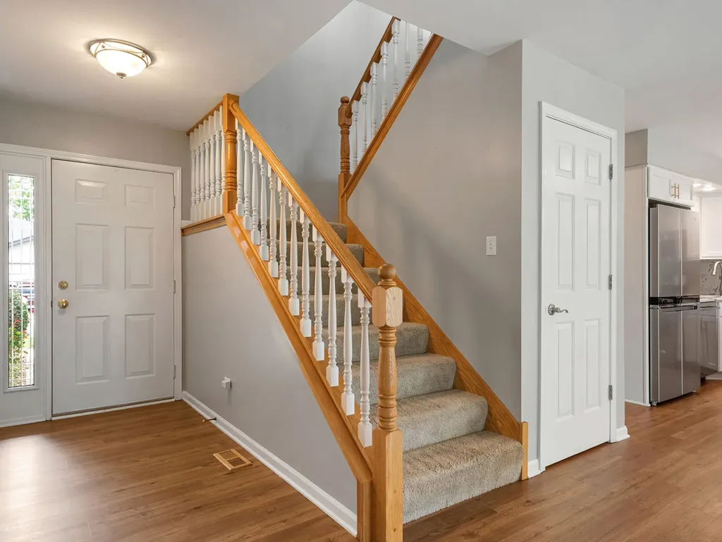 9430 Debbie Lane Orland Park IL 60467
