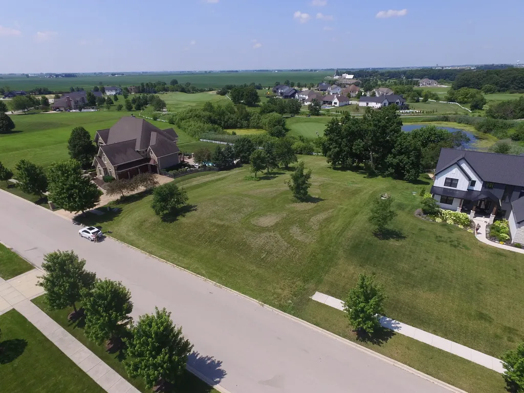 7555 Fairway Drive Yorkville IL 60560