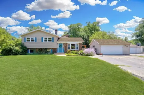 2420 South East Thornwood Drive Lindenhurst IL 60046