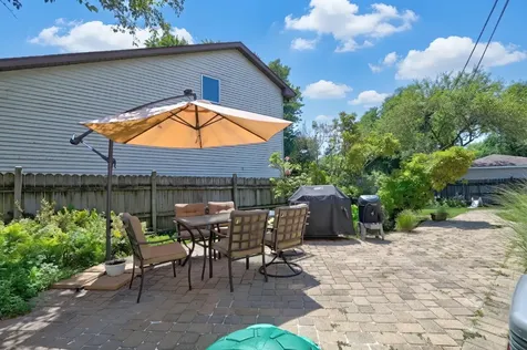 2420 South East Thornwood Drive Lindenhurst IL 60046