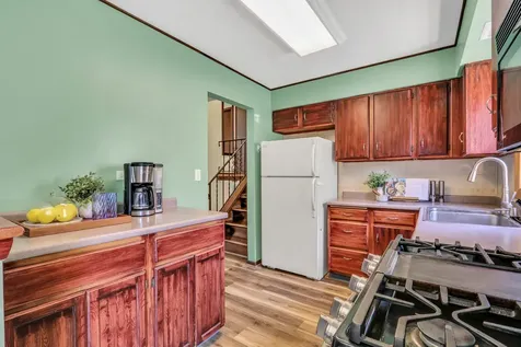 2420 South East Thornwood Drive Lindenhurst IL 60046