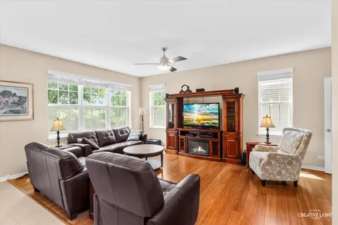 432 Bluegrass Parkway Oswego IL 60543