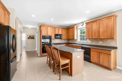 432 Bluegrass Parkway Oswego IL 60543