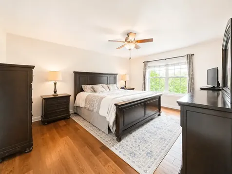 432 Bluegrass Parkway Oswego IL 60543