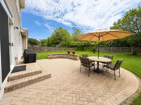 432 Bluegrass Parkway Oswego IL 60543