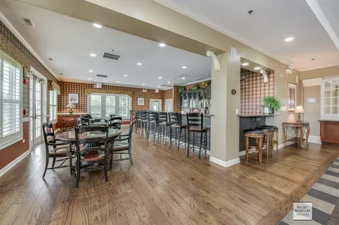 432 Bluegrass Parkway Oswego IL 60543